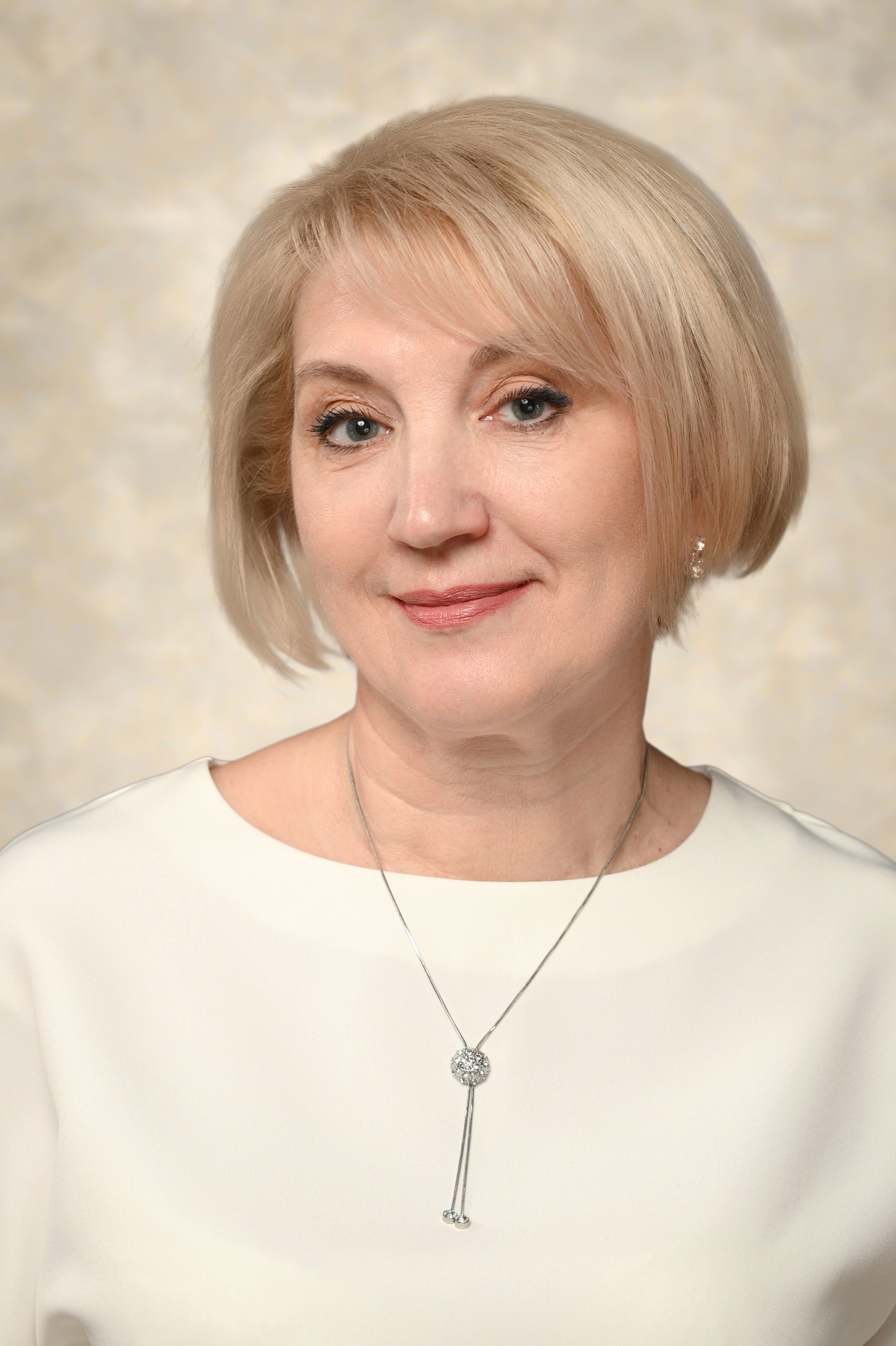 Новожилова Елена Александровна.